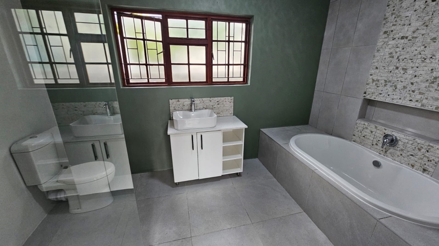 3 Bedroom Property for Sale in Dobson Western Cape